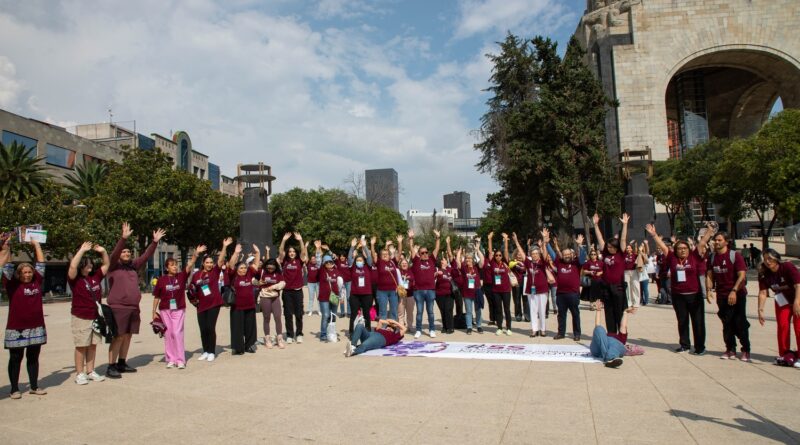 Inauguran el mes contra el mieloma múltiple con lazo solidario en México